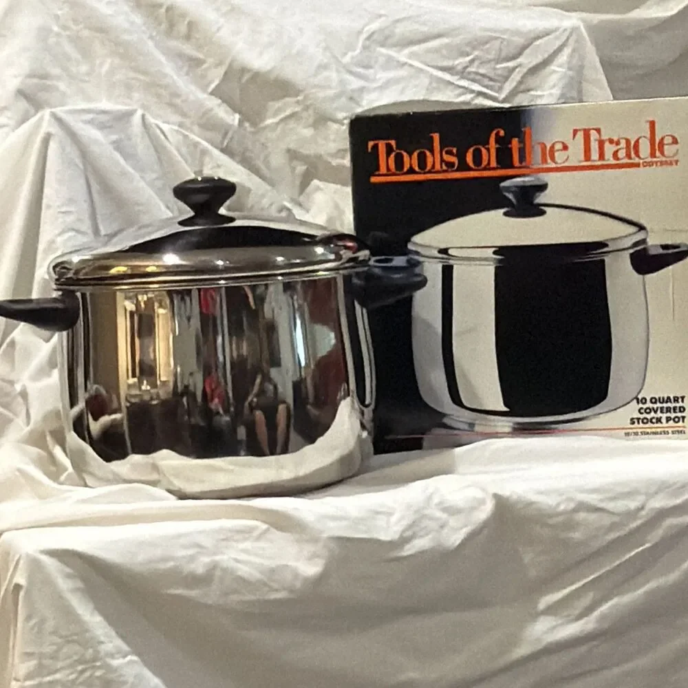 NEW OLD STOCK-Tools of the Trade 10 Qt 18/10 Stainless Stockpot w/ Lid 10678-NIB